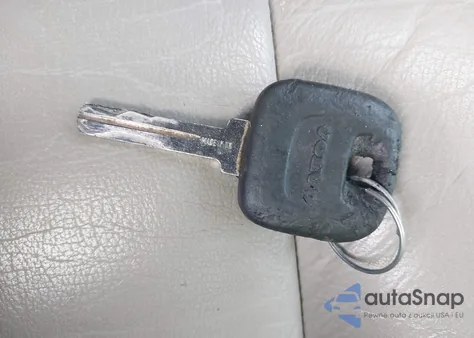 2000 Volvo S70 из США, поврежденный, VIN YV1LS56D6Y2639248